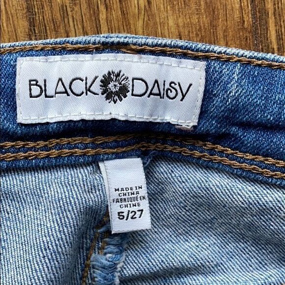 Black Daisy Jamie relaxed distressed Jeans 5/27 - Picture 9 of 11